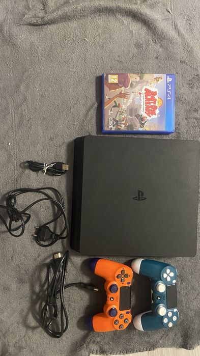 PS4 slim 500G (stare foarte buna)