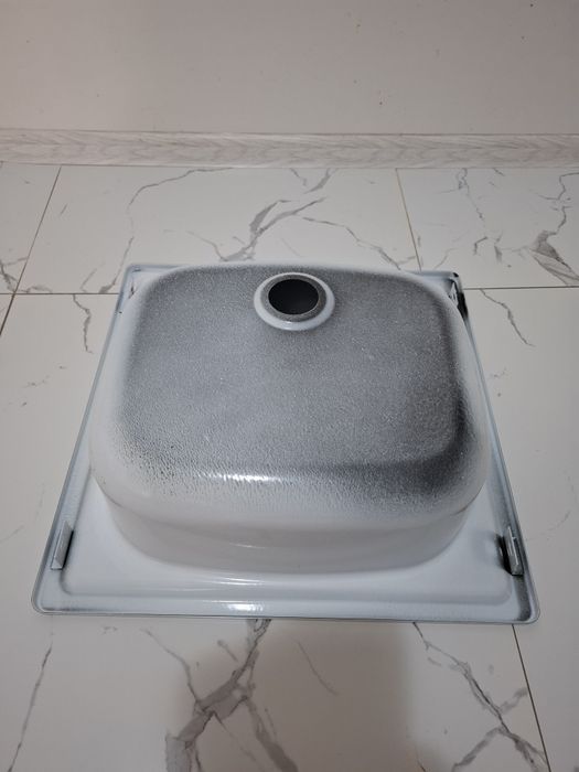 Стальная мойка для кухни