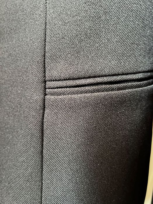 Черный пиджак (костюмный)