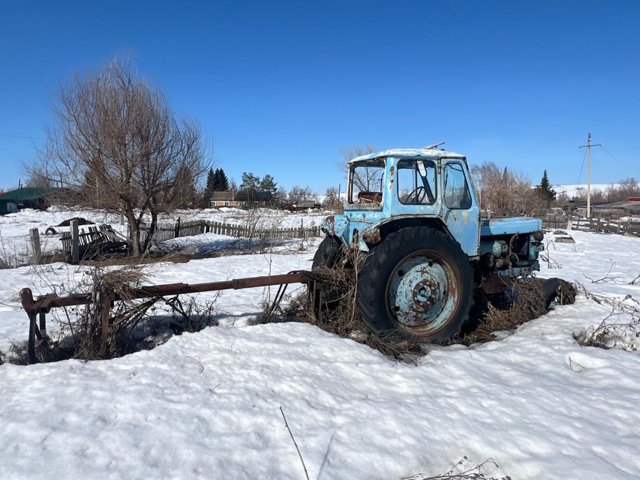 Срочно продам трактор