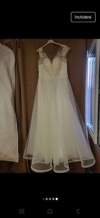 Vand rochie de mireasa alba fara trena