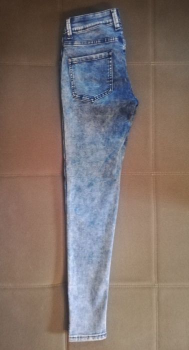 Джинсы скинни обтягивающие