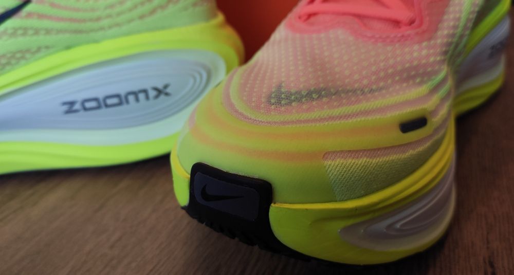 Nike Vomero plus номер 43