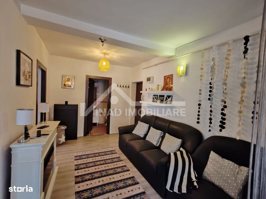 Apartament 3 camere, 2 balcoane, parcare, mobilat si utilat, Str.Porii