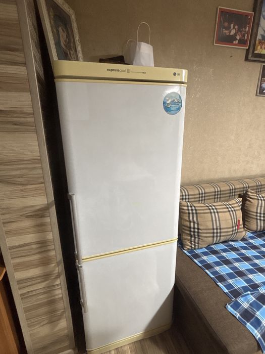 Холодильник LG б/у
