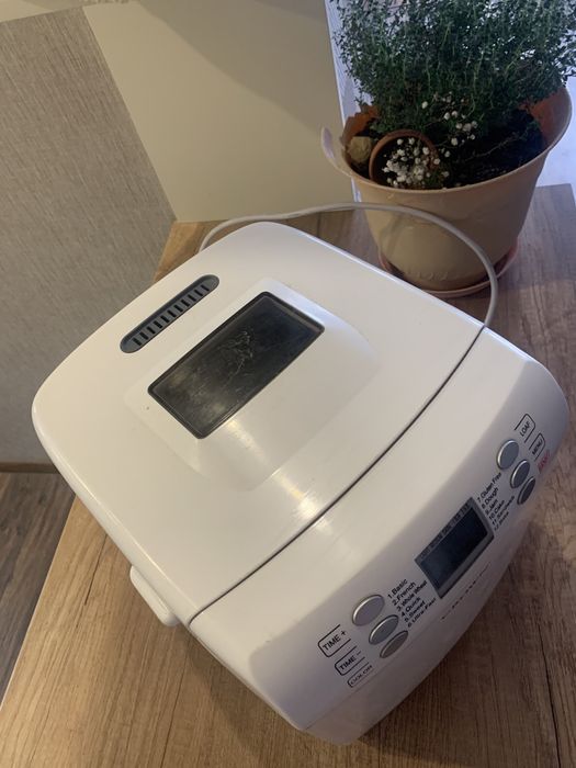 Хлебопекарна на Crown CBM-6132