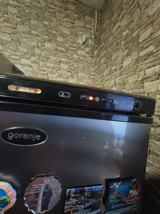Хладилник Gorenje inox с долна камера