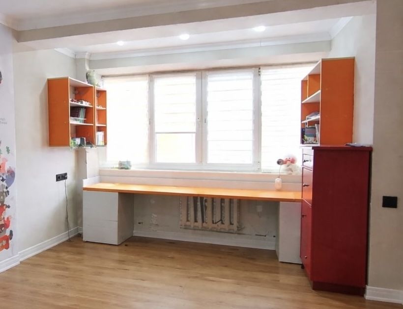 Отдам даром стол в детскую