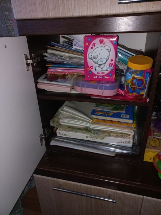 Продам горку в гостиную