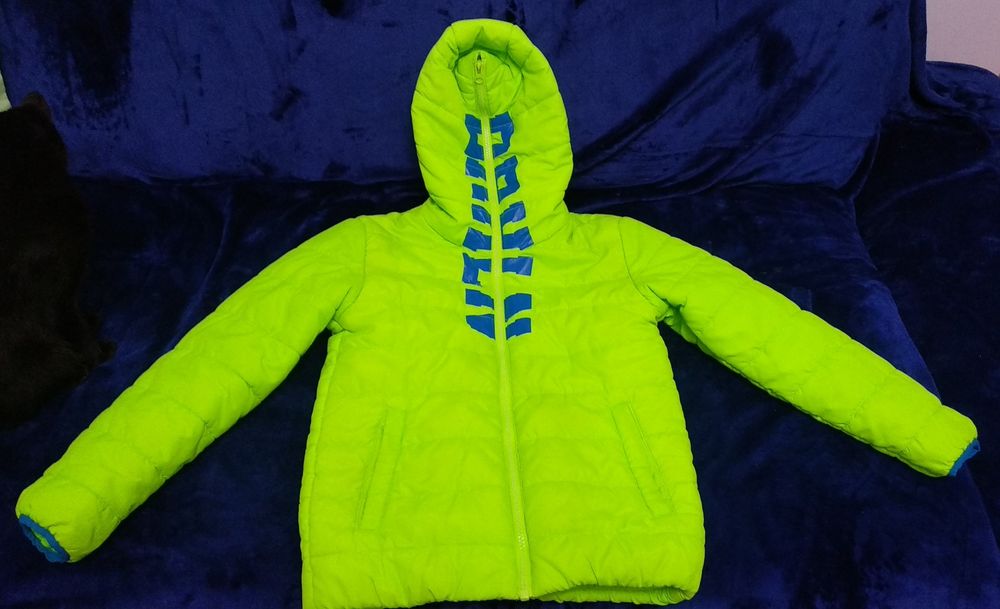 Geaca verde neon marime 128/124