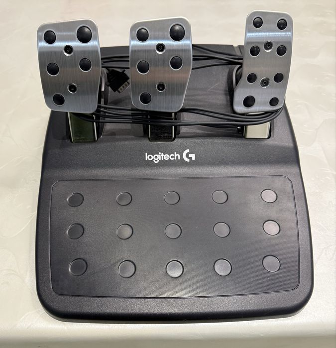 Продаю logitech g29 - руль и педали! Астана.