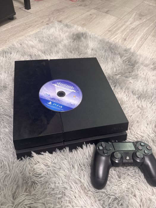 Playstation 4 1 TB +  диск зарайзен