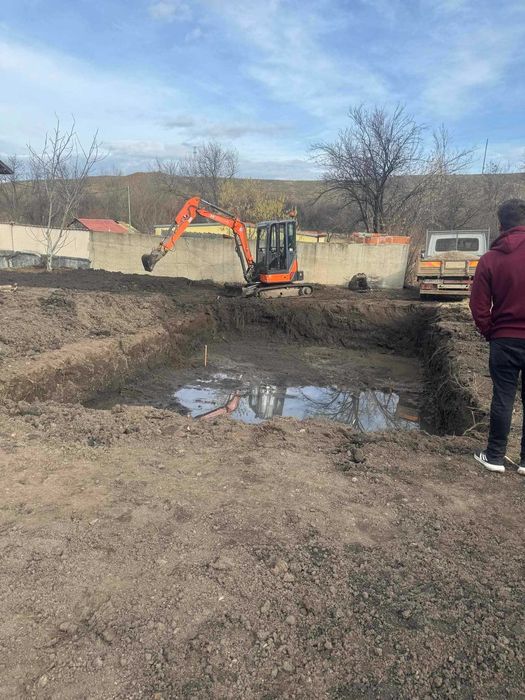 Услуги с мини багер ,Бобкат и Камиони до 10 тона.Сапарева баня.