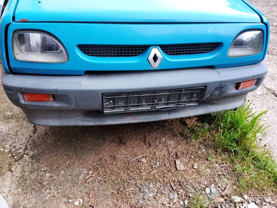 Рено Рапид за части