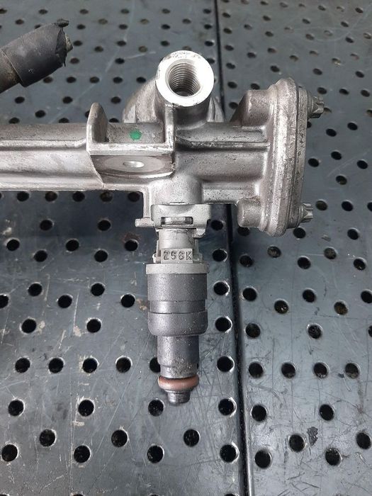 rampa cu injectoare 1.8 b mercedes c-class c180 w202  1280a01