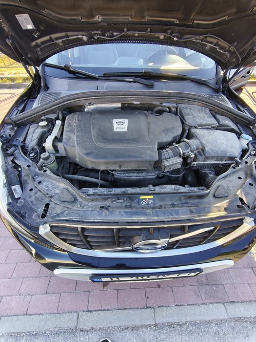 Volvo xc60 D5 пет цилиндров дизел на Волво
