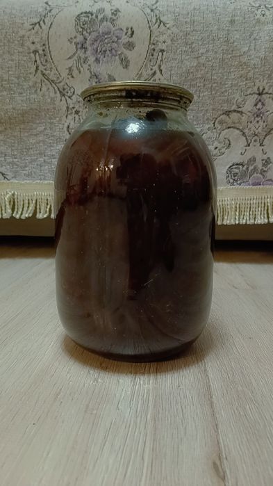 Банка с вареньем