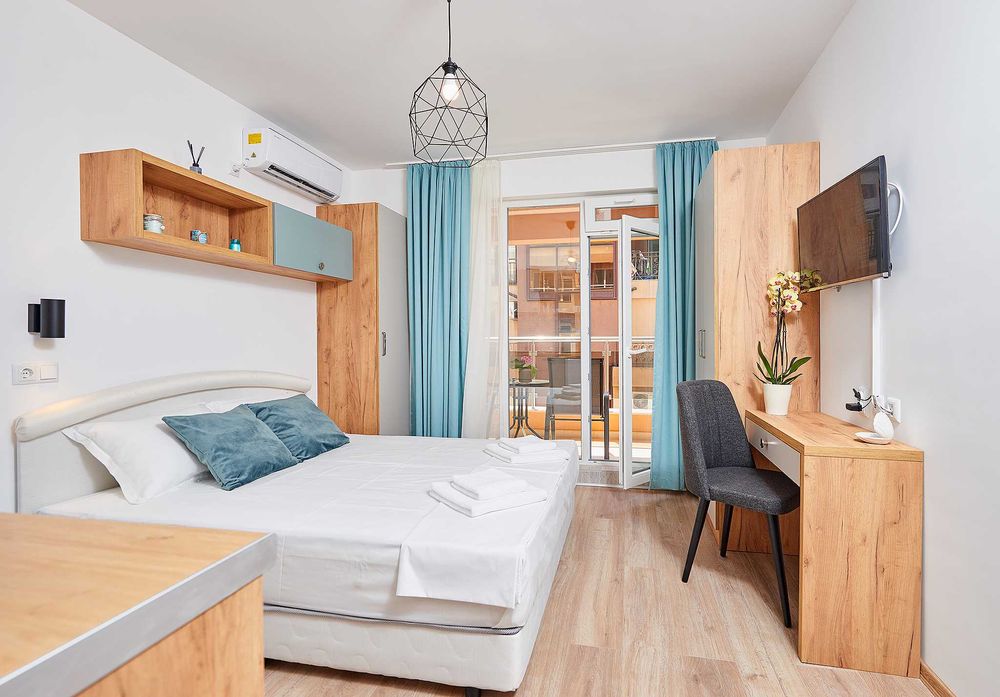 Елегантен многостаен апартамент в топ център на Поморие