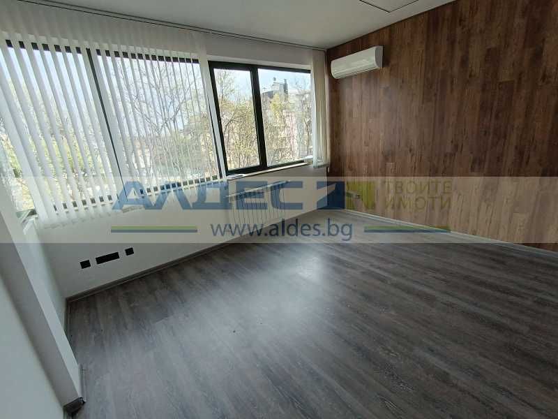Дава се под наем Офис в София, Лозенец - 89 кв.м за 1320 € - Снимка #2
