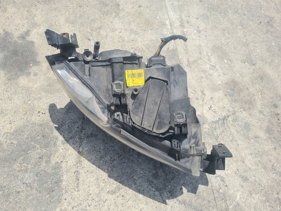 Far dreapta bmw e92 e93 nfl xenon