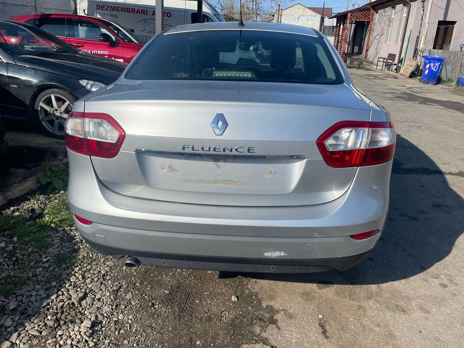 Dezmembrez Renault Fluence 1.5 DCi an 2010