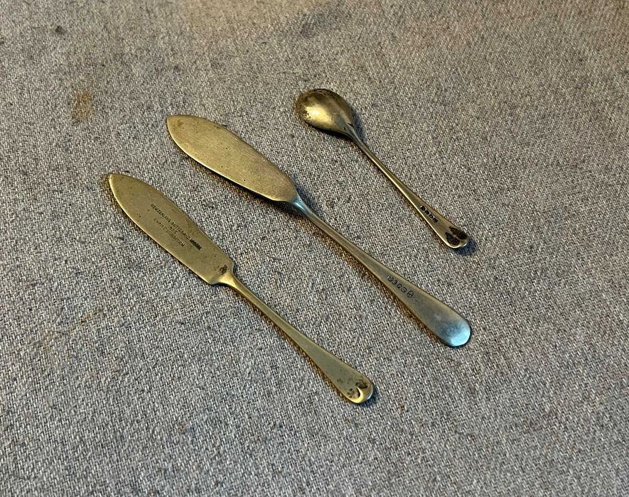 Set tacamuri vintage argintate 1925 cutit unt lingurita marci colectie