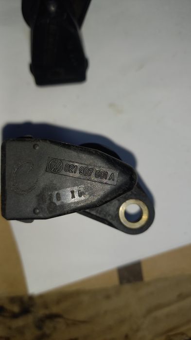 Датчик распредвала на Гольф Шаран