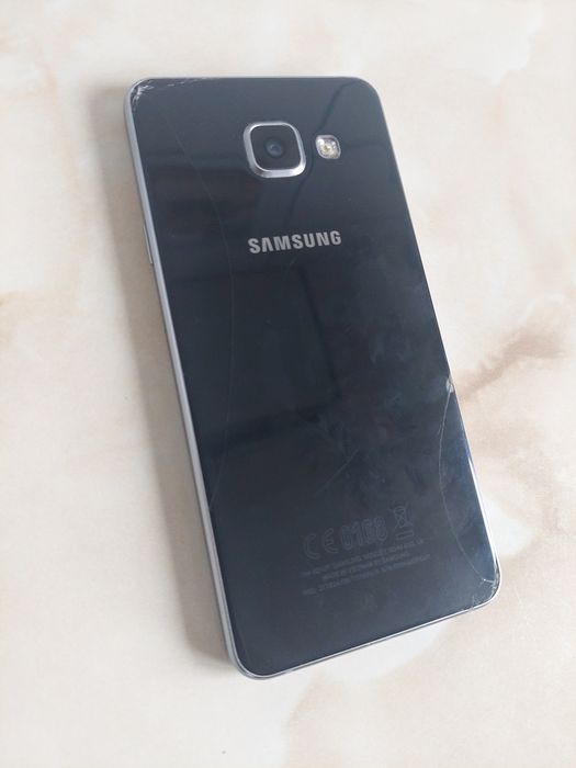 Vând Samsung Galaxy A3 fără probleme, la cutie [NEcodat] //poze reale