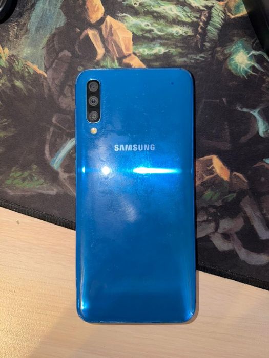 Продам Samsung A50