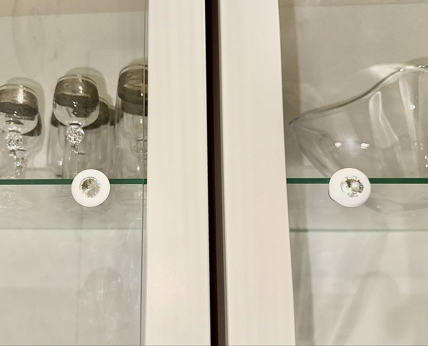 Шкафы-витрины Bellona. Турция.