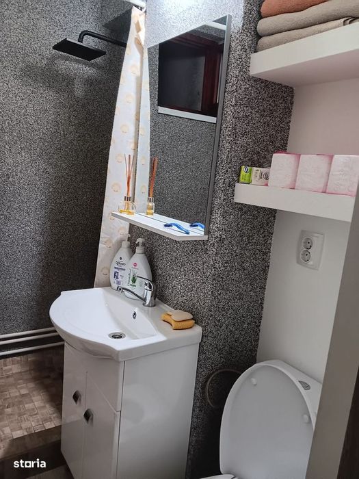 Garsonieră generoasa, complet finisată – Zona Sf. Vineri