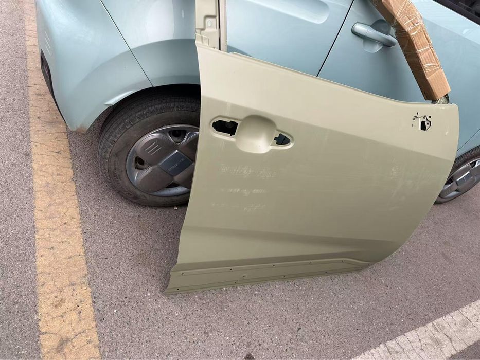 Дверь Toyota RAV4 передняя правая б/у