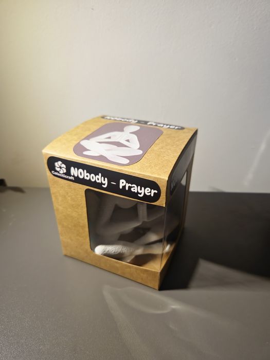 NObody-colectie de sculpturi