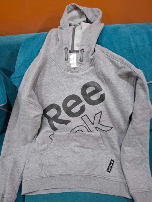 Детски суитчър Reebok размер 140-146 см.