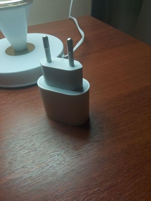 Адаптер питания Apple
