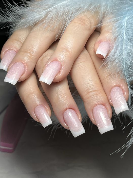 Аппаратный маникюр