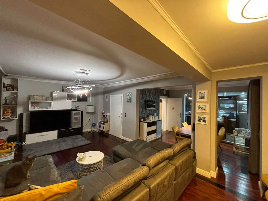 МНОГОСТАЕН 130 кв.м., град Карлово