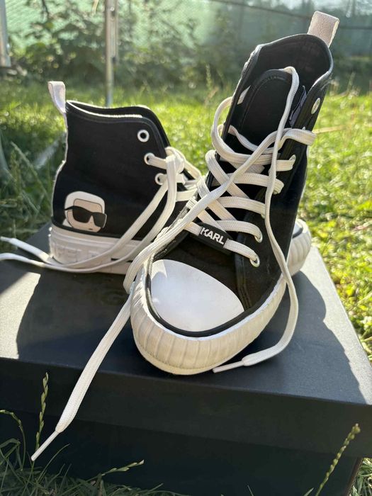 Teniși damă Karl Lagerfeld