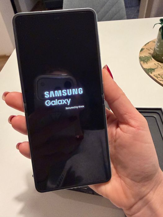 Samsung Z Flip 7 512 GB Mint