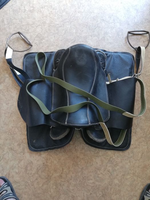 Седла кавалерийское