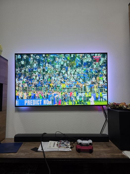 Телевизор Samsung BU8000 50" (4K Smart TV)