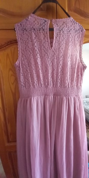 Рокля, размер М, нова