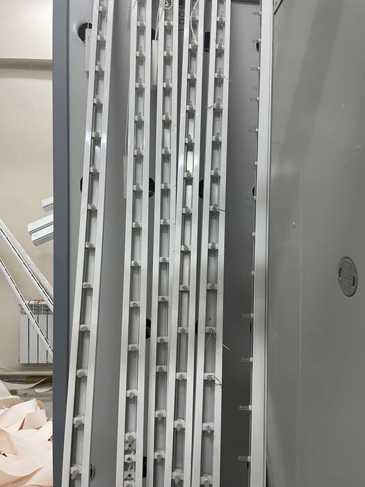 Жалюзи б/у , карниз, ламели