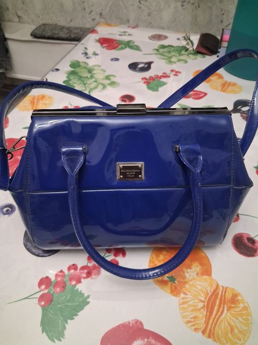 Продам сумку лакированая кожа