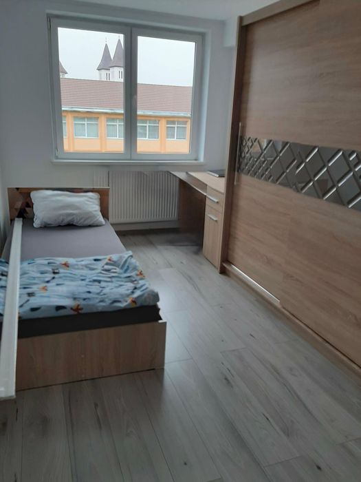 Apartament de inchiriat cu 2 camere decomandate et. 2, cartier “Gura Campului”