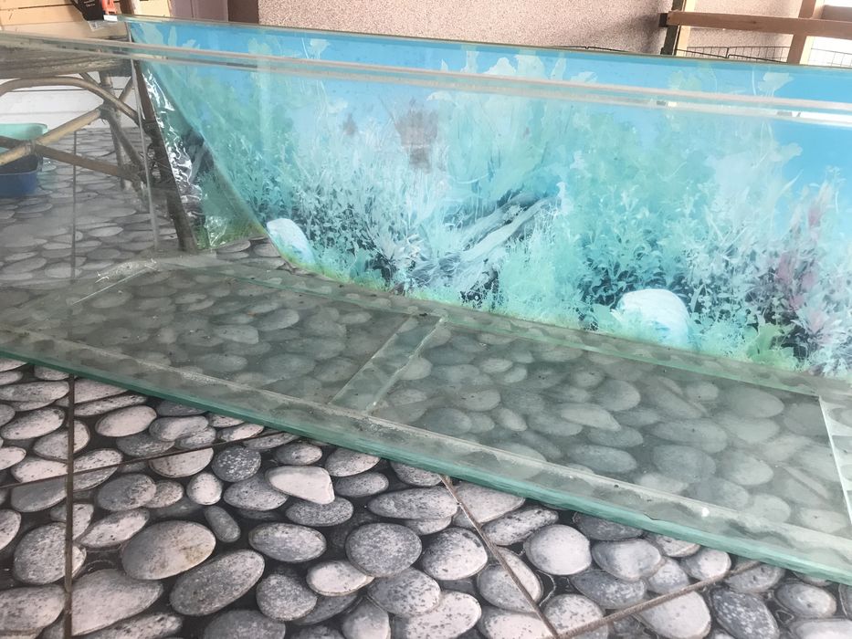 Продам аквариум в хорошем состояние