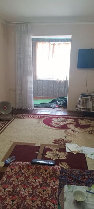 Srochna sotiladi 3mkr 2xona 27.500