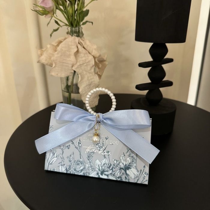 Бонбоньерки, тойбастар