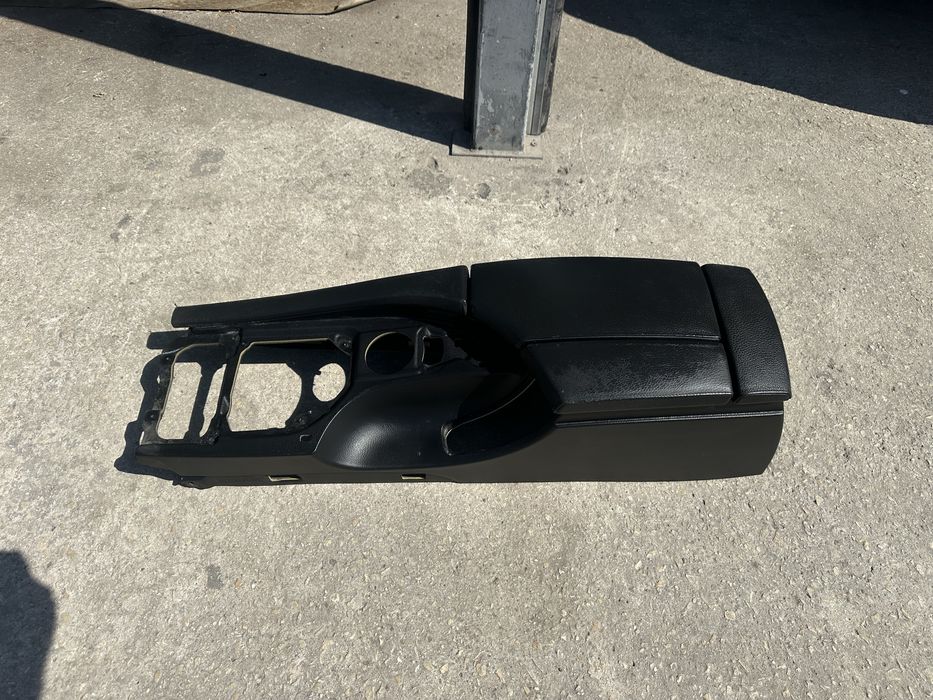 Подлакътник за BMW E60/E61 face кожа