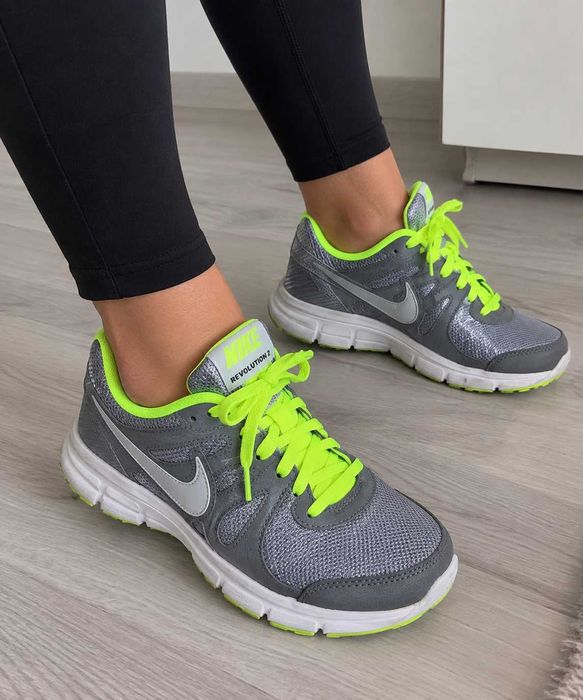 Nike Revolution 2 – mărimea 38,5